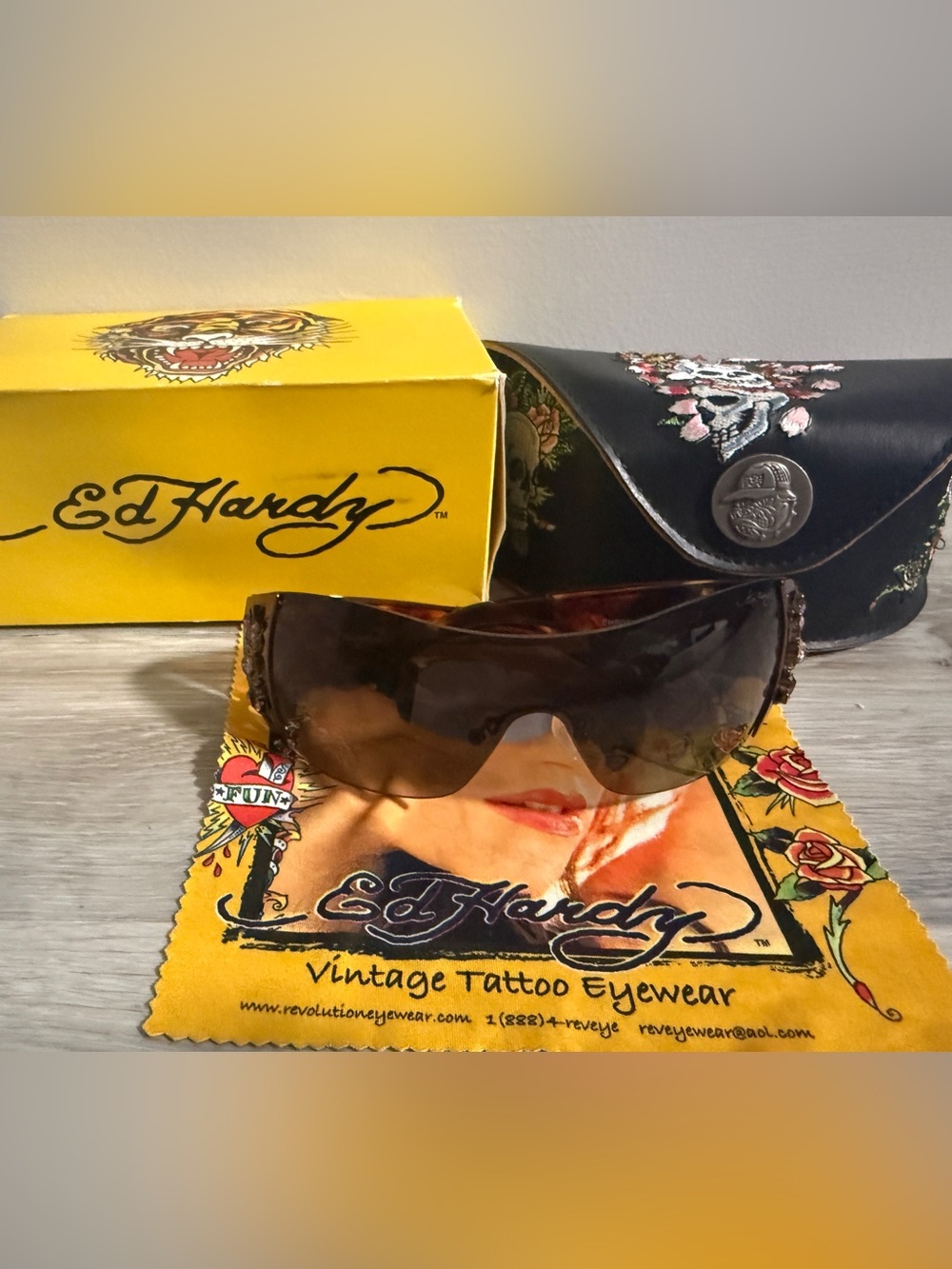 Vintage Ed Hardy EHS 022 Skull & Cherry Blossoms Sunglasses in Cocoa NEW